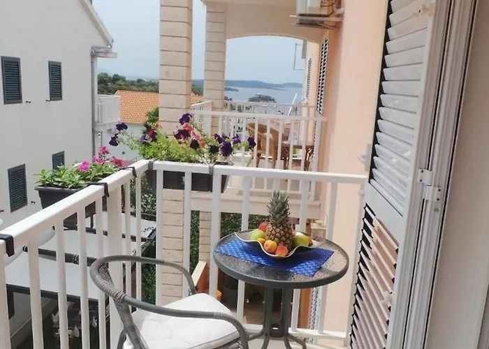 Appartement With Parking Space Hvar - 21877 *